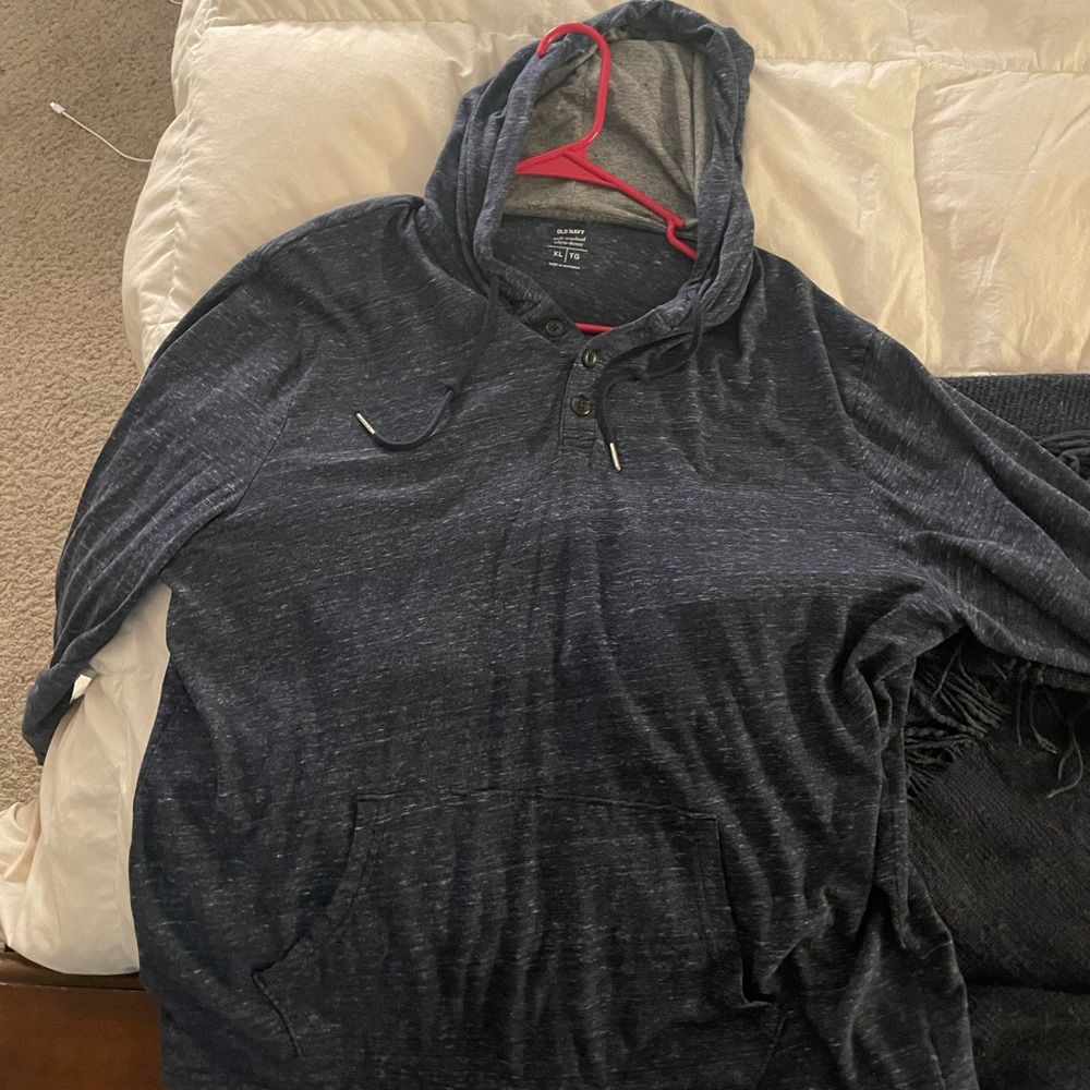 Lightweight hoody